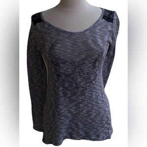 Maurices Skull Graphic Sweater Lightweight Top Knit Size M Gray *minor Flaw